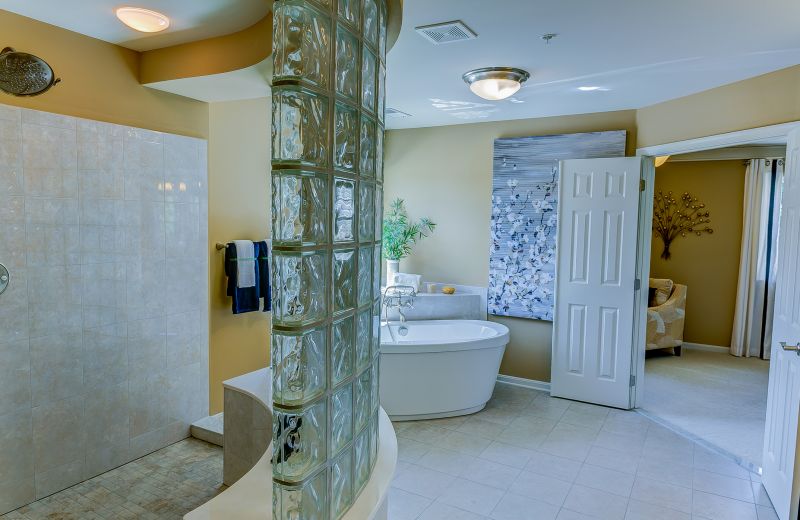 Best Bathroom Renovation Contractors in Bay Village, OH